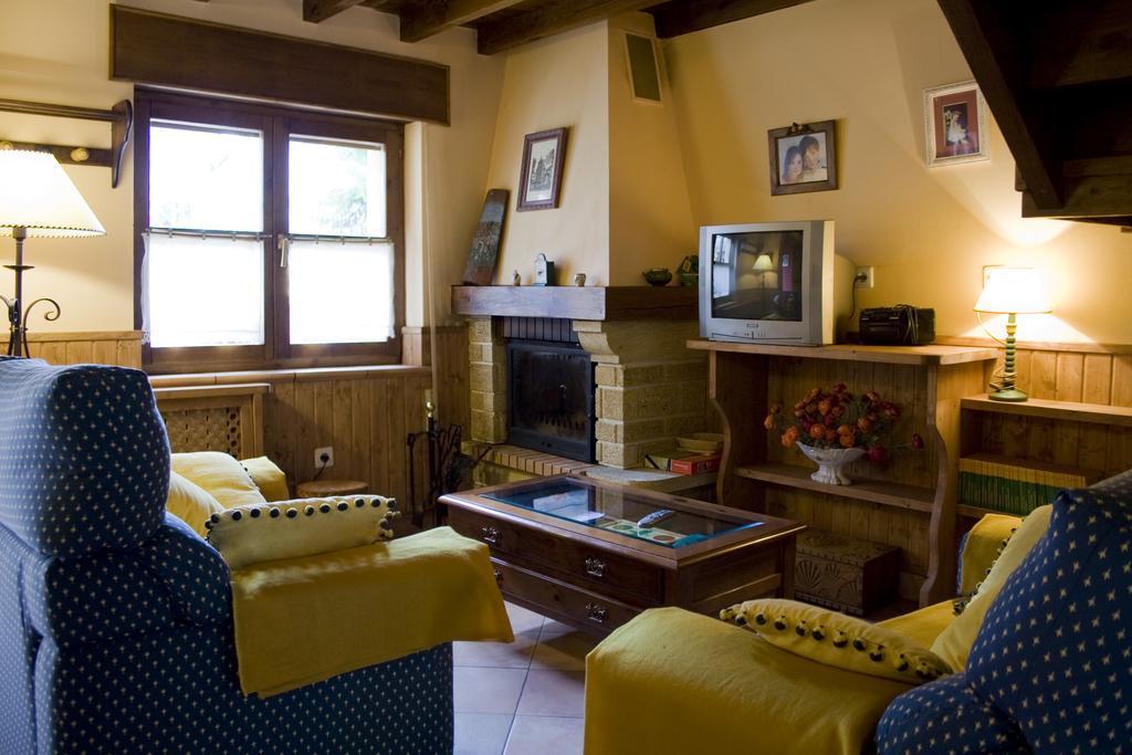 Casa Rural La Regoria Carrena de Cabrales Exterior foto